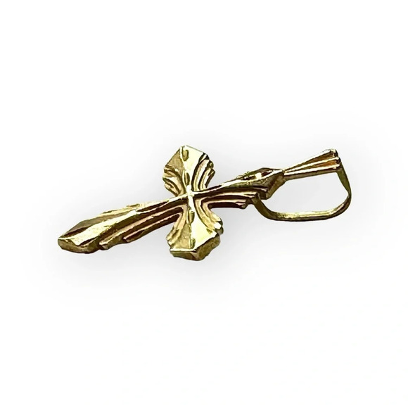 💛✨14K Yellow Gold Diamond-Cut Cross Slide Pendant Necklace - Picture 8 of 13